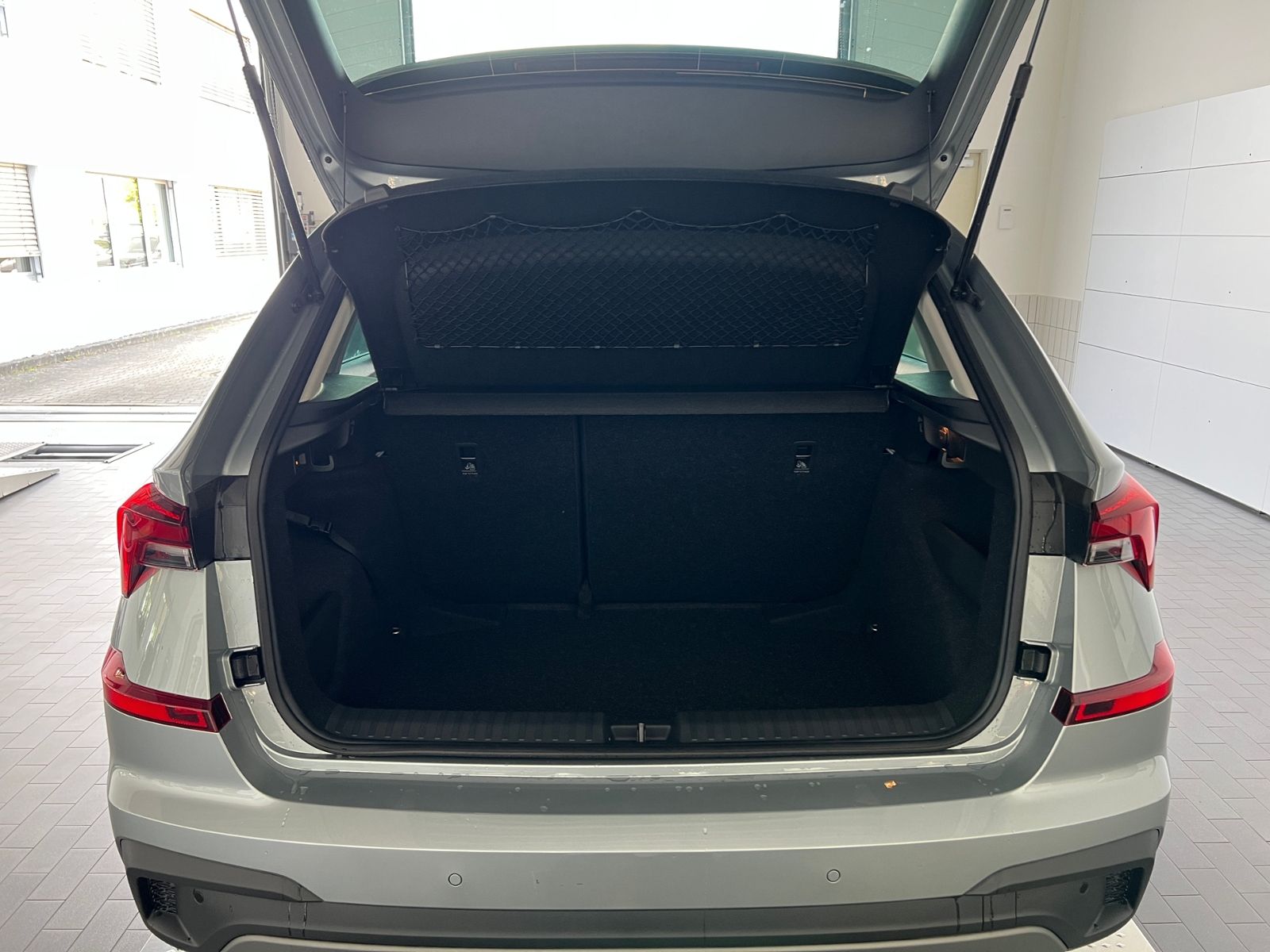 Fahrzeugabbildung SKODA Kamiq Selection 1.0 TSI DSG *AHK, ACC, LED, Kame