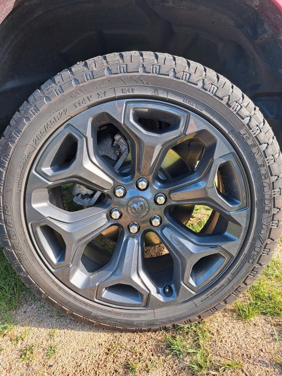 Fahrzeugabbildung Dodge RAM 1500 Limited Night *PANO*LPG*Klappe*Winch