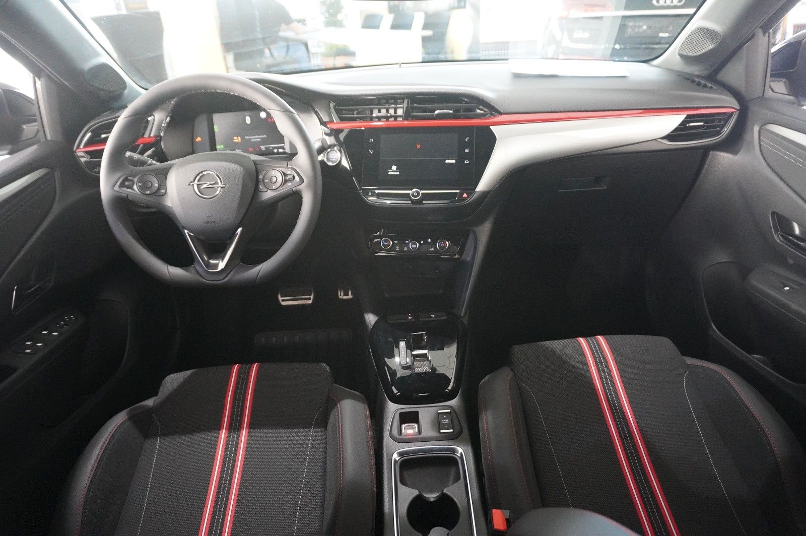 Fahrzeugabbildung Opel Corsa-e F GS SPORT 1-PHASIG NAVI/LED/VIRTU./DAB+