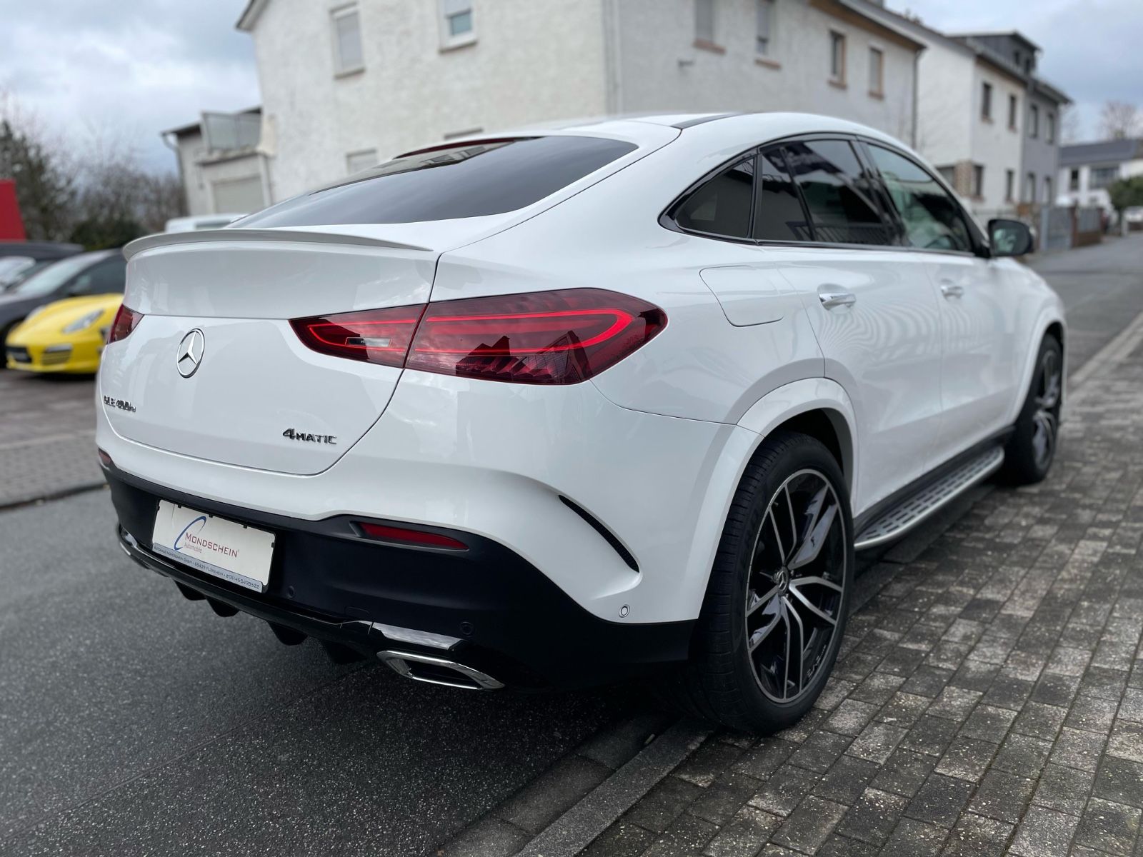 Fahrzeugabbildung Mercedes-Benz GLE 400 e Coupé Facelift |AMG|HUD|360°|22"|AHK