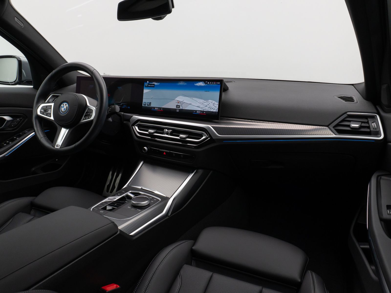 Fahrzeugabbildung BMW 330e M Sport Kamera DAB HiFi Stop&Go Komfort 19"