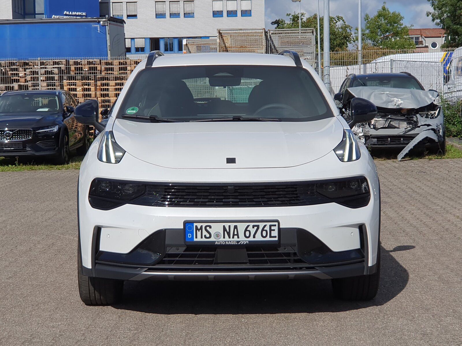 Lynk & Co 01