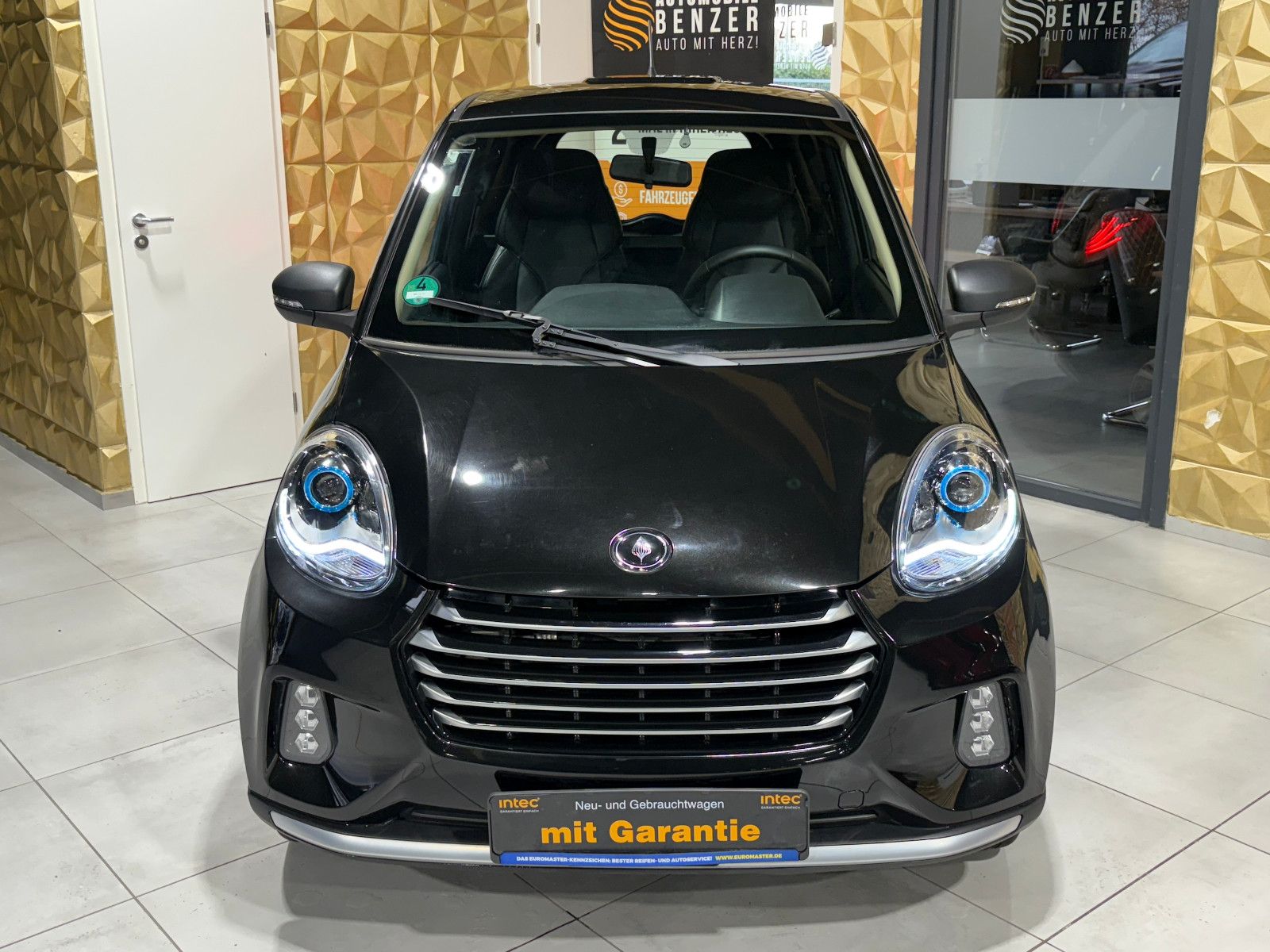 Fahrzeugabbildung Elaris PIO/KAMERA/APPLE/KLIMA/2-SITZ/AUTOMATIK