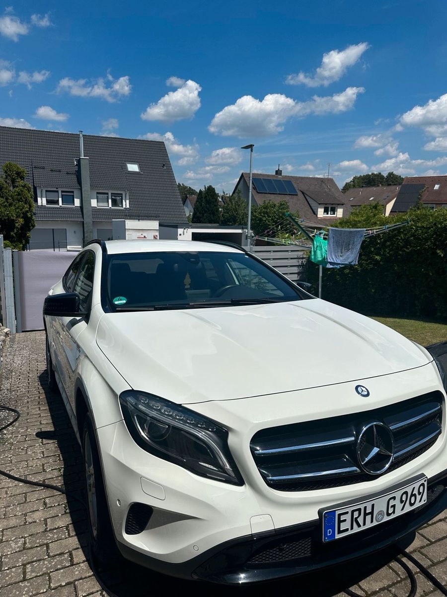 MERCEDES-BENZ Mercedes Benz GLA 180