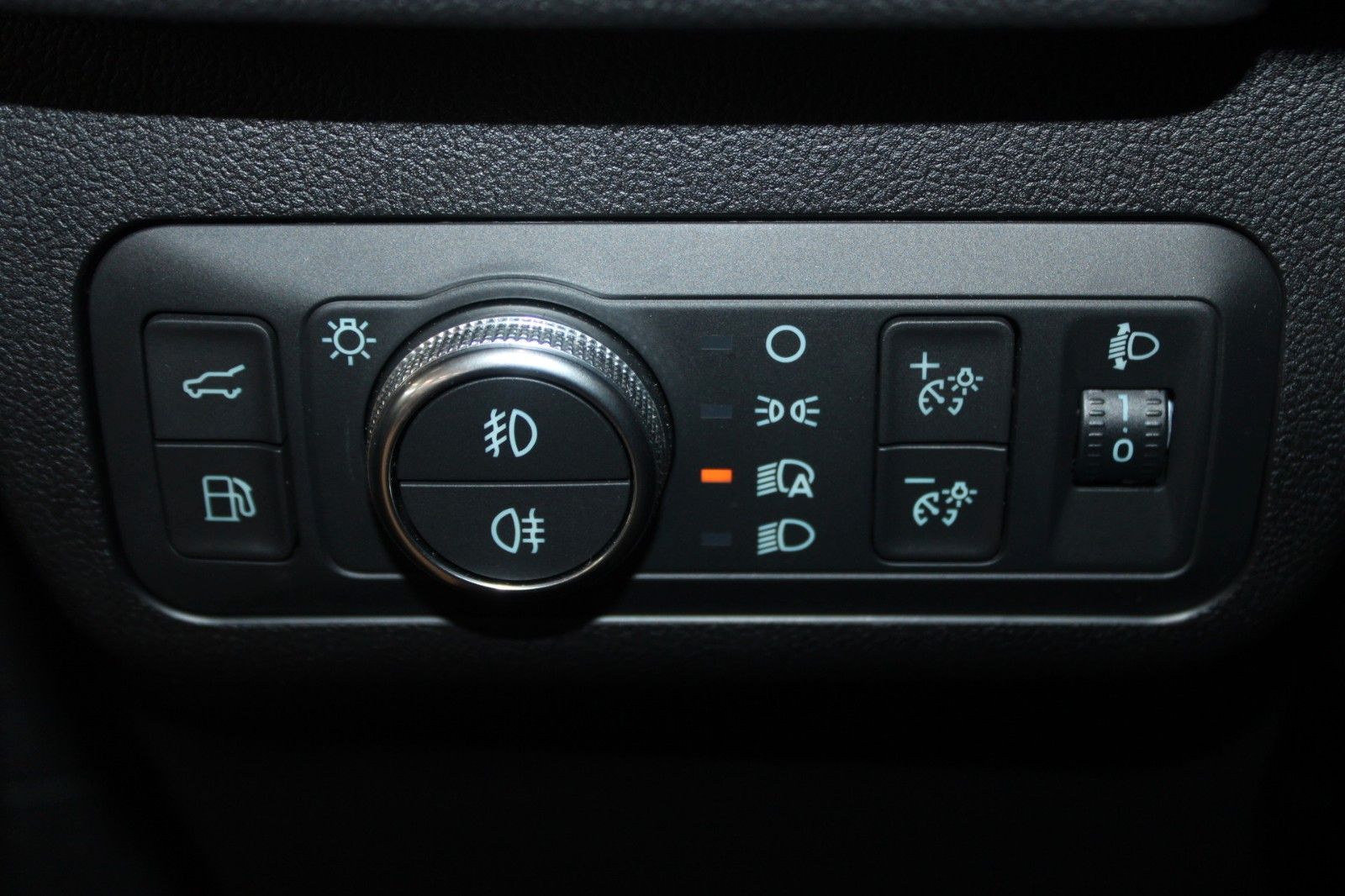 Fahrzeugabbildung Ford Kuga 2.5 PHEV Titanium LED Panodach WinterPaket