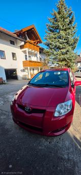Toyota Auris 2,0-l-D-4D Diesel - Toyota Auris mit Diesel-Antrieb: 2.2