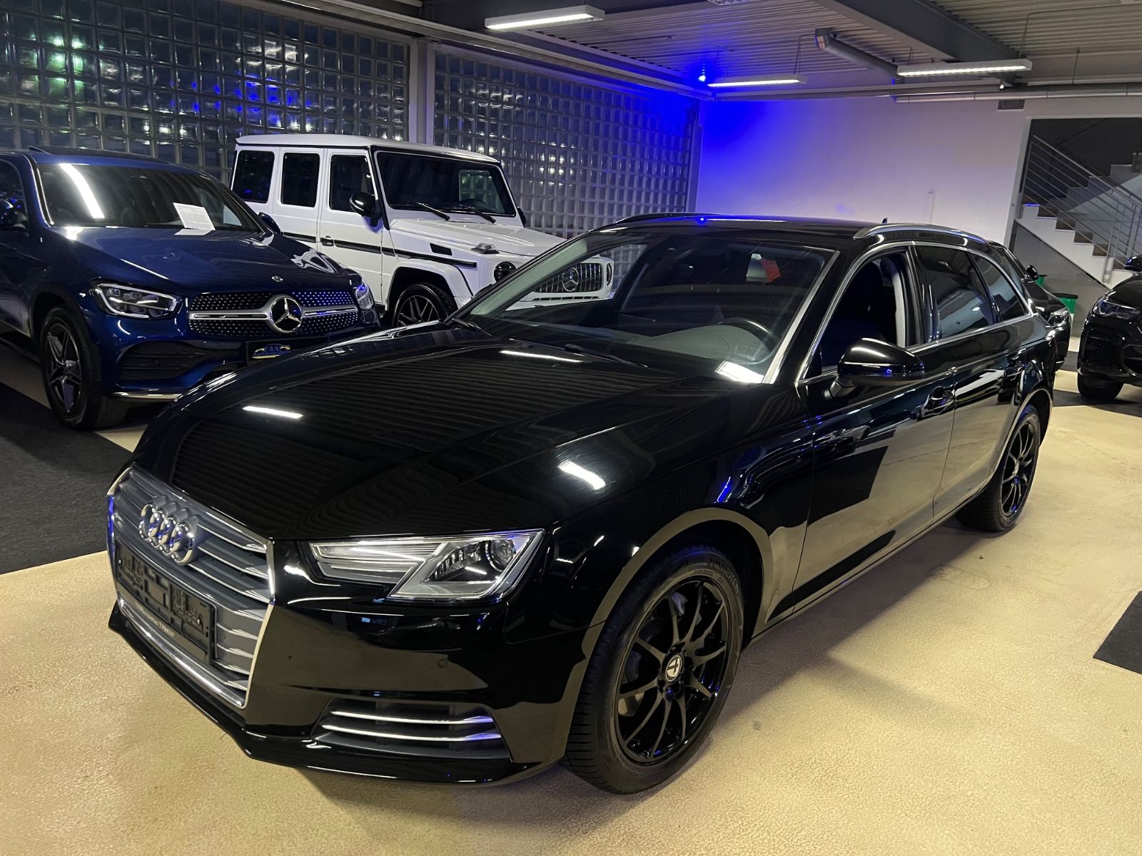 Fahrzeugabbildung Audi A4 2.0 TDI Avant sport *LEDER*AUTOMATIK*LED*