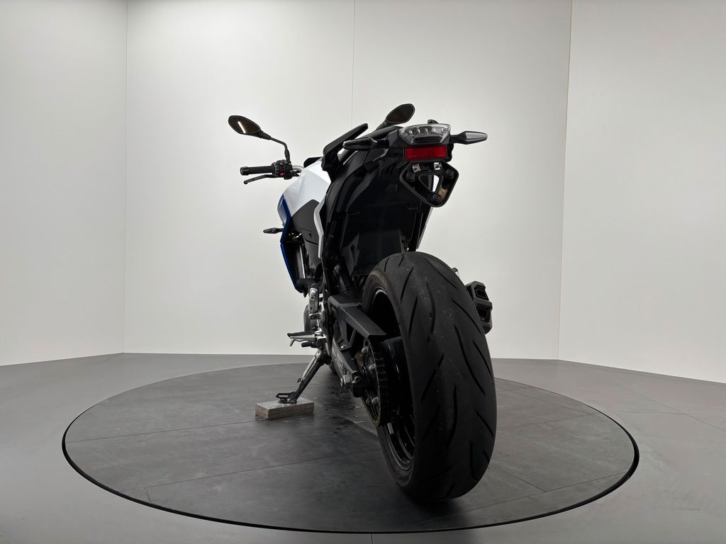 Fahrzeugabbildung BMW F900 R *TOP-ZUSTAND *SERVICE NEU