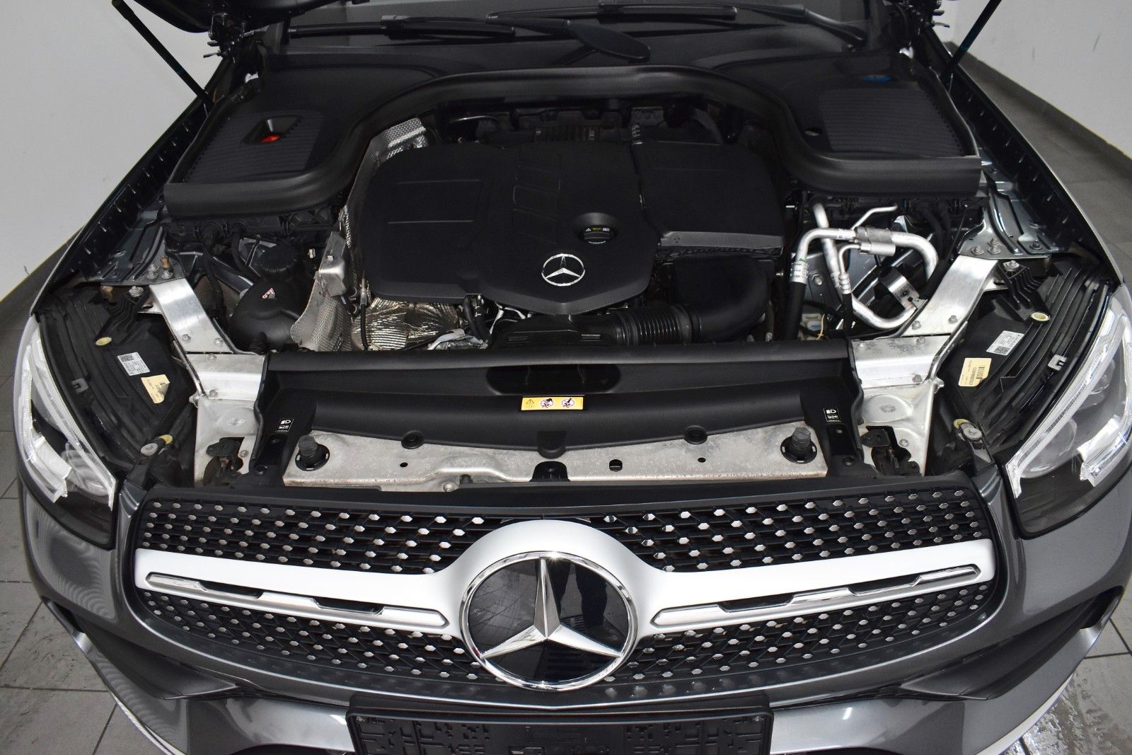 Fahrzeugabbildung Mercedes-Benz GLC 200 Coupè AMG-line, T.Leder,Navi,Kamera,ACC