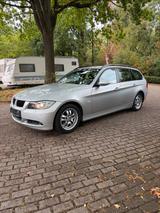 BMW E91 320i Touring Automatik - BMW 320: 320i E91