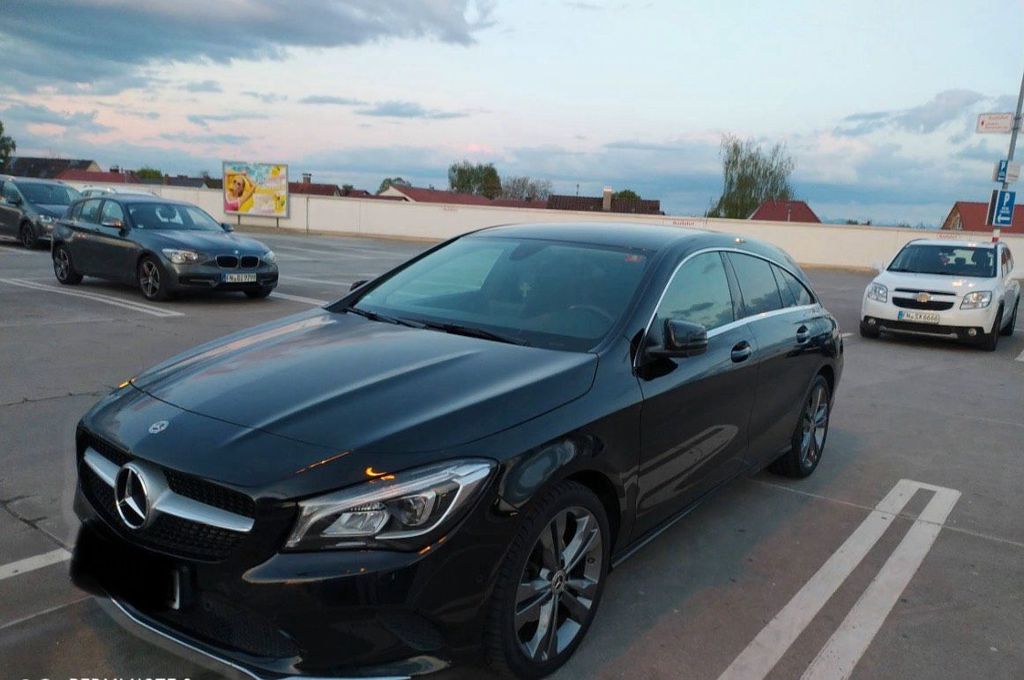 Image of Mercedes-Benz CLA 200