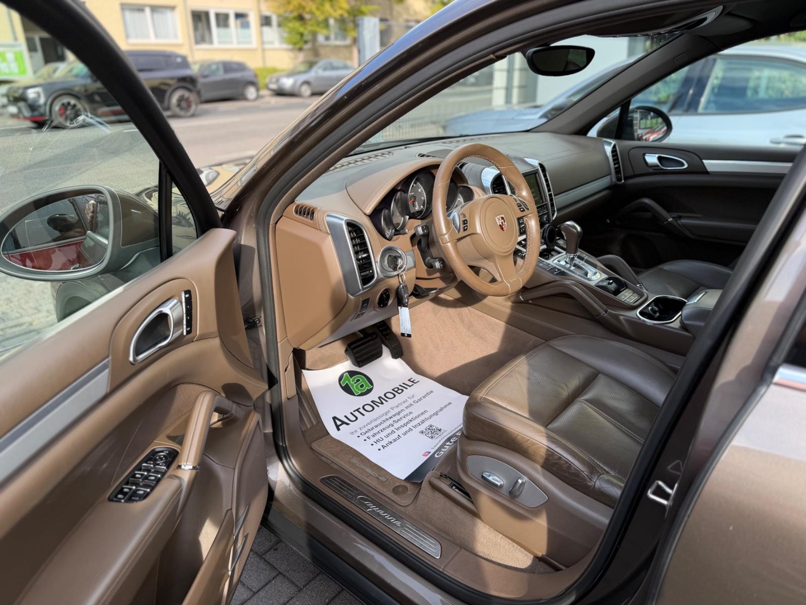 Porsche Cayenne*NAVI*PDC*SHZ*LEDER*MEMORY*LED