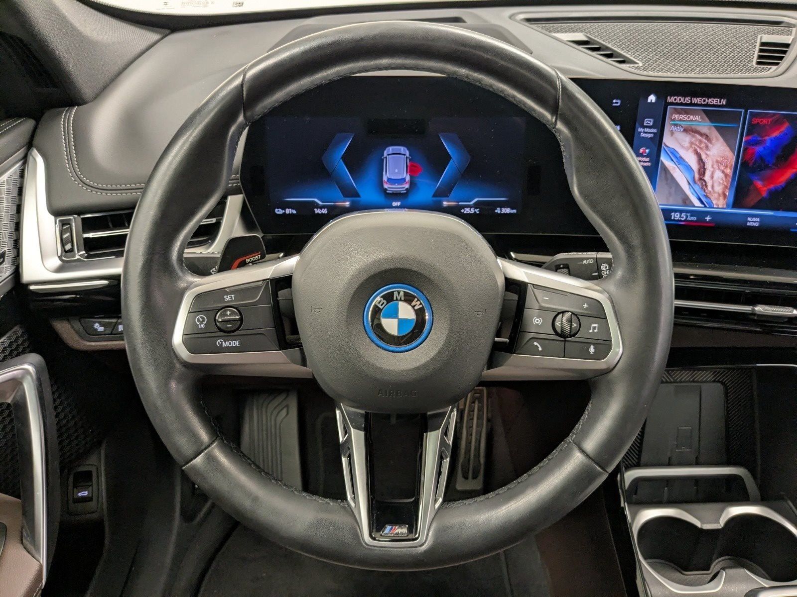 BMW iX1 xDrive30 M Sport HUD PANO ACC AHK DA Prof. 3 foto 14