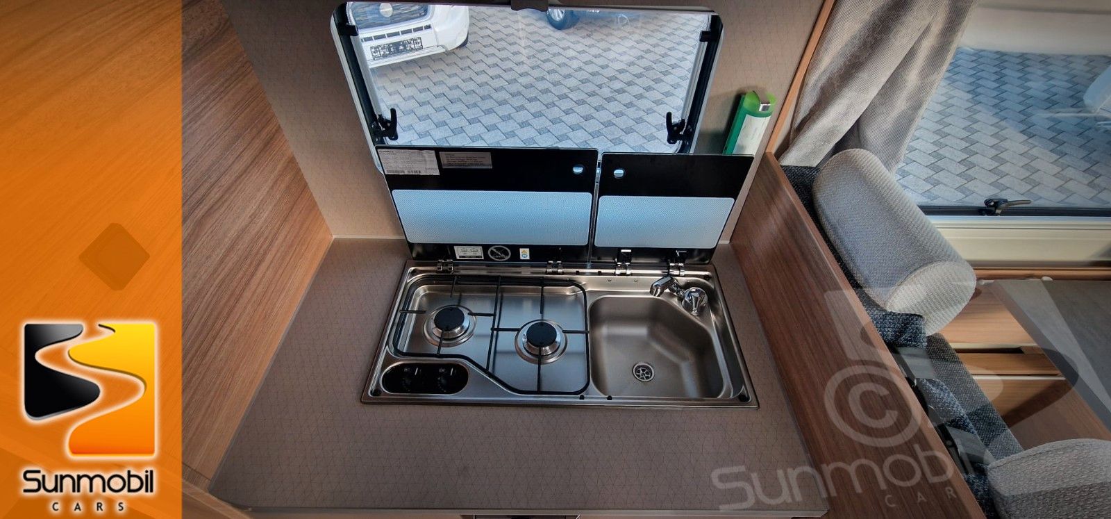 Fahrzeugabbildung Weinsberg CaraLoft 650 MF Ford 165 PS Automat Lithium Akku