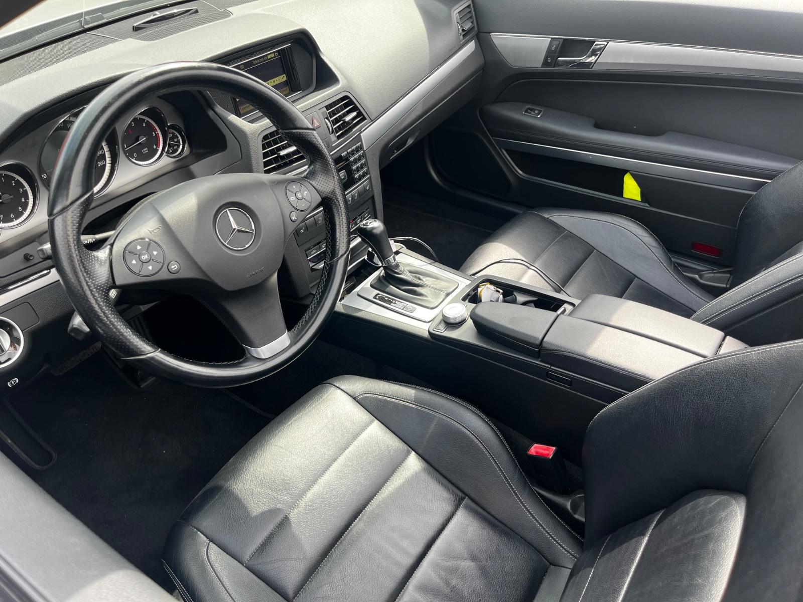 Mercedes-Benz E 220 Cabriolet E 220 CDI BlueEFF. AVANTGARD...