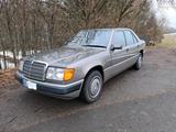 Mercedes-Benz Mercedes 230E W124 Automatik  H- Kennzeichen - gebrauchte Mercedes-Benz 230 aus dem Jahr 1990