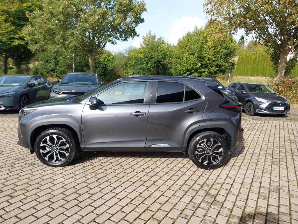 Toyota Yaris Cross Hybrid 130 1.5 VVT-i Team Deutschlan imagem 2