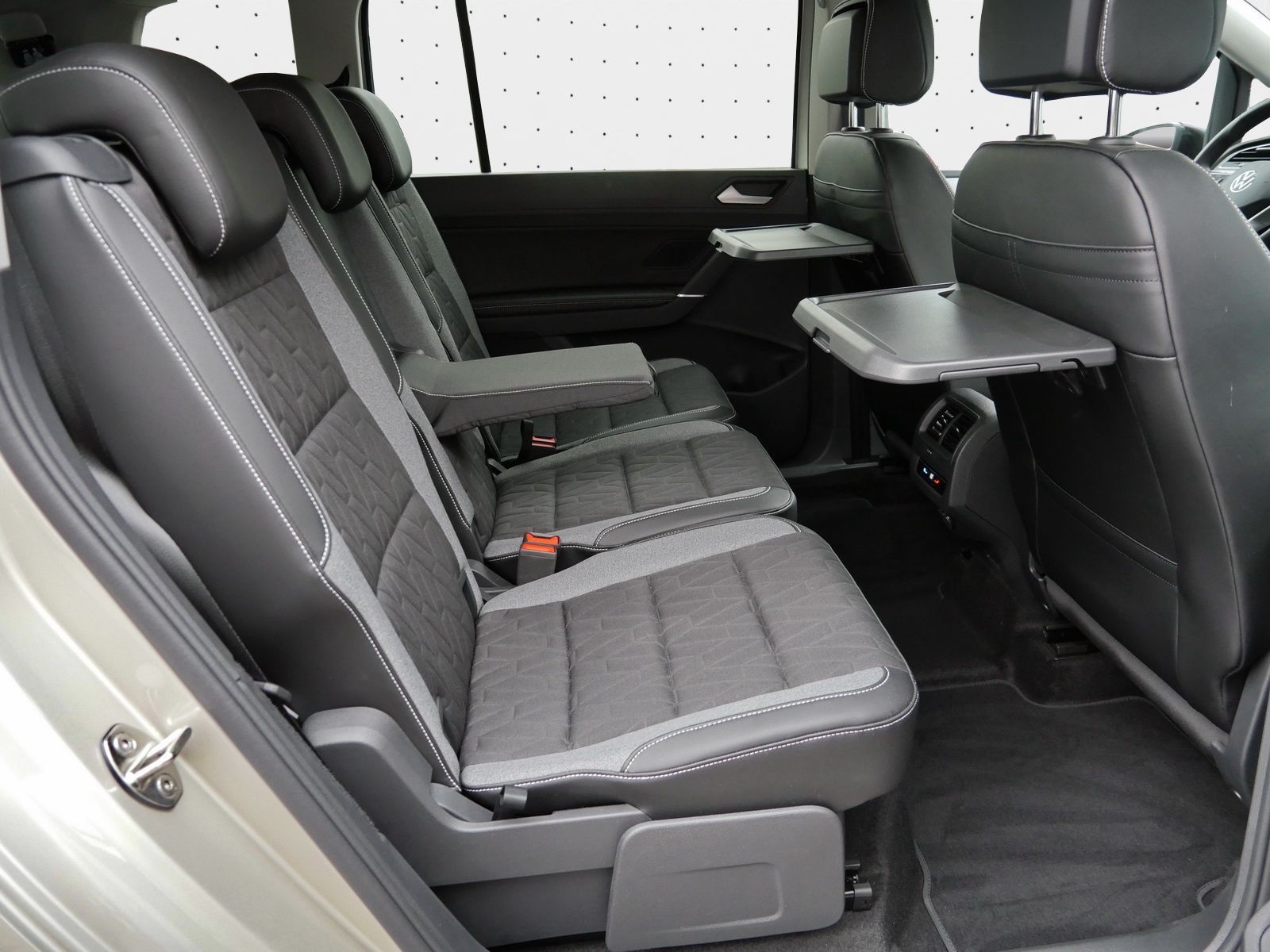 Volkswagen Touran - Bild 16