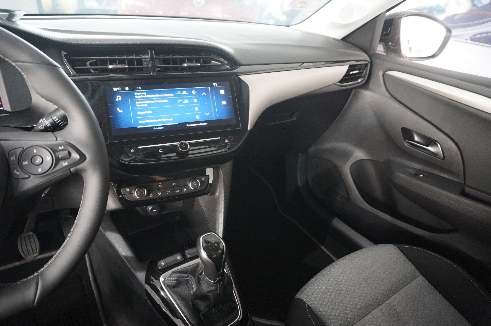 Fahrzeugabbildung Opel Corsa F 1.2 FACELIFT NAVI/LED/KAMERA/VIRTU./DAB+