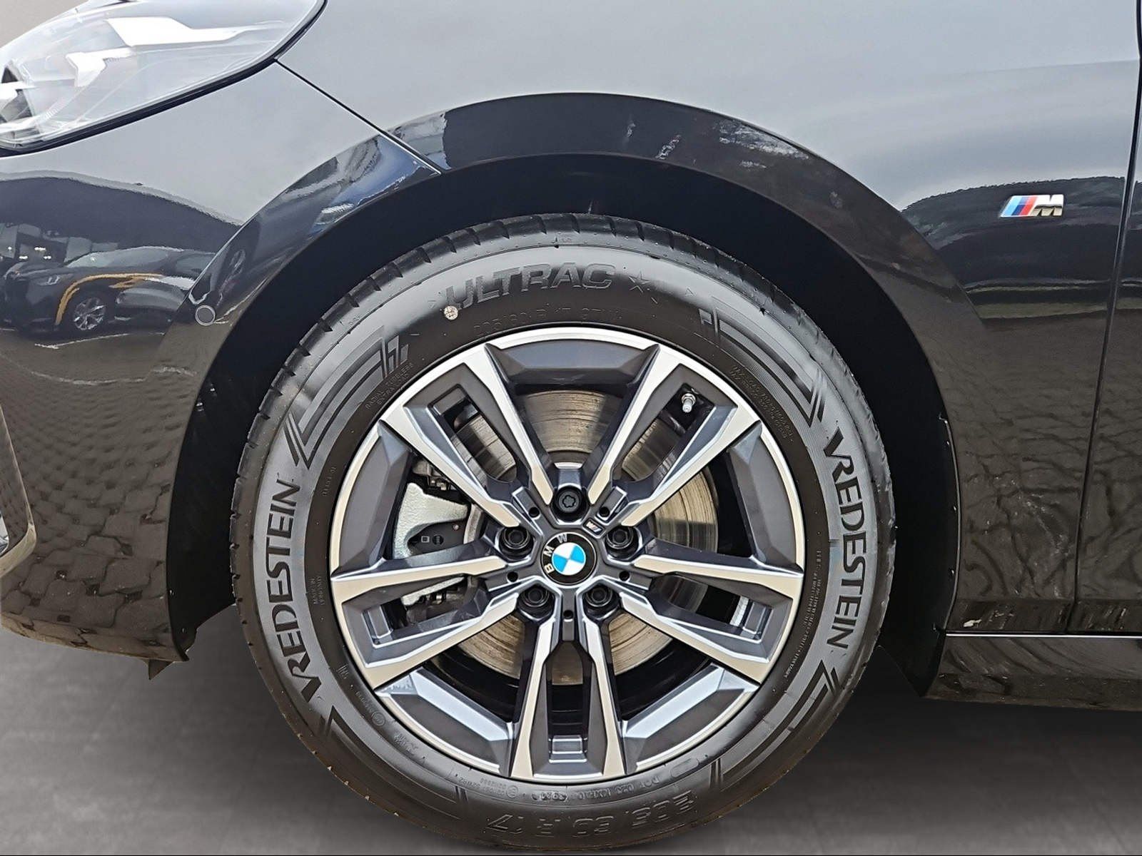 BMW 223 Active Tourer - Bild 12