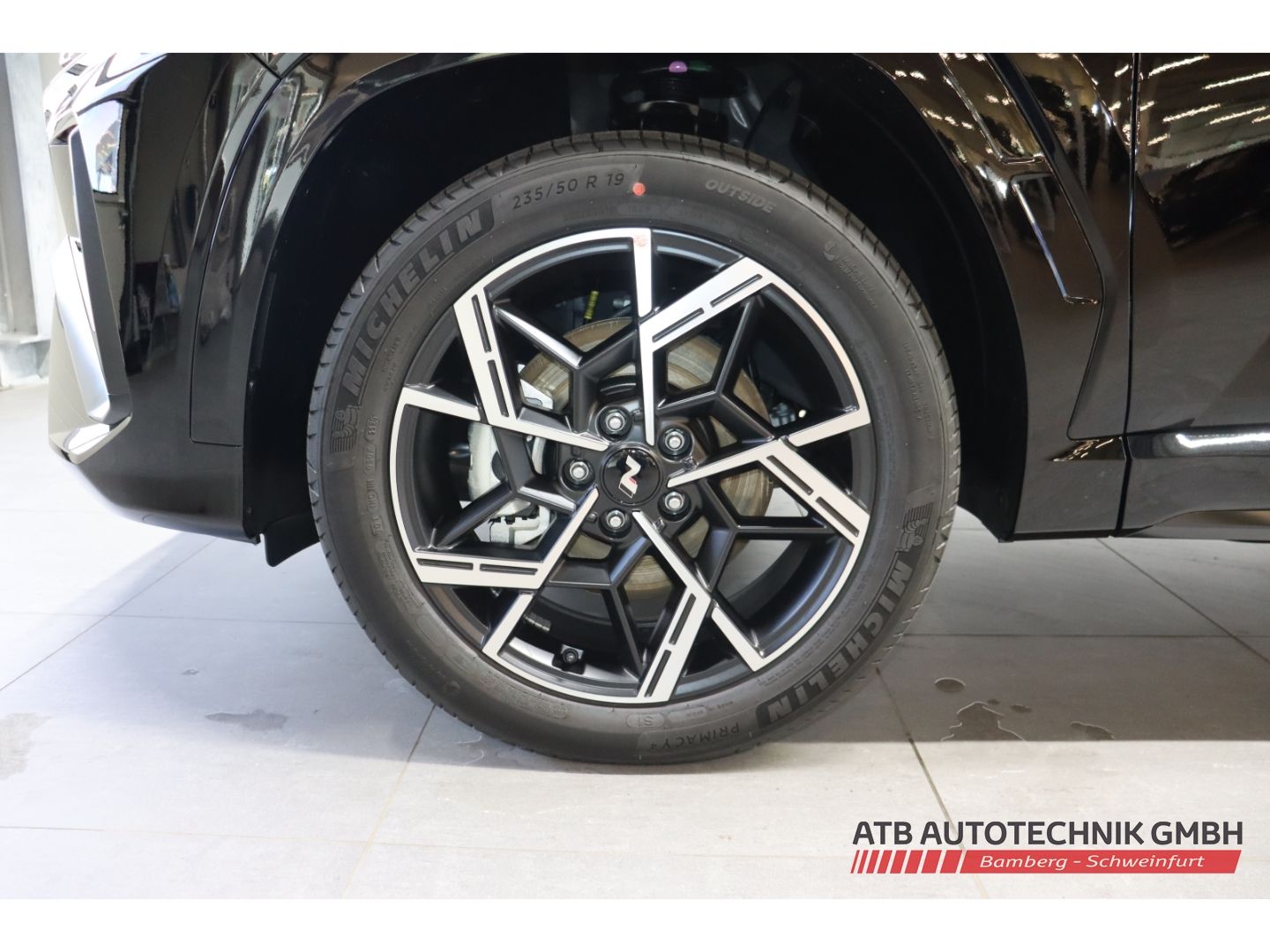Fahrzeugabbildung Hyundai Tucson Hybrid N-Line PHEV 1.6 T-GDI 288PS 2WD 6-