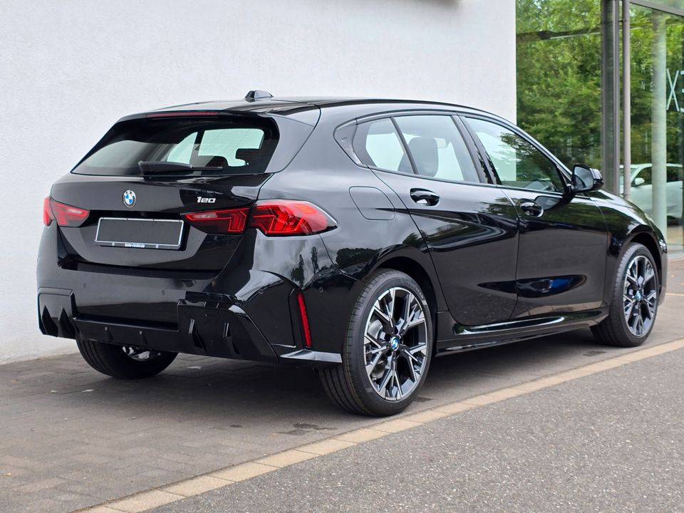BMW 120 - Bild 2