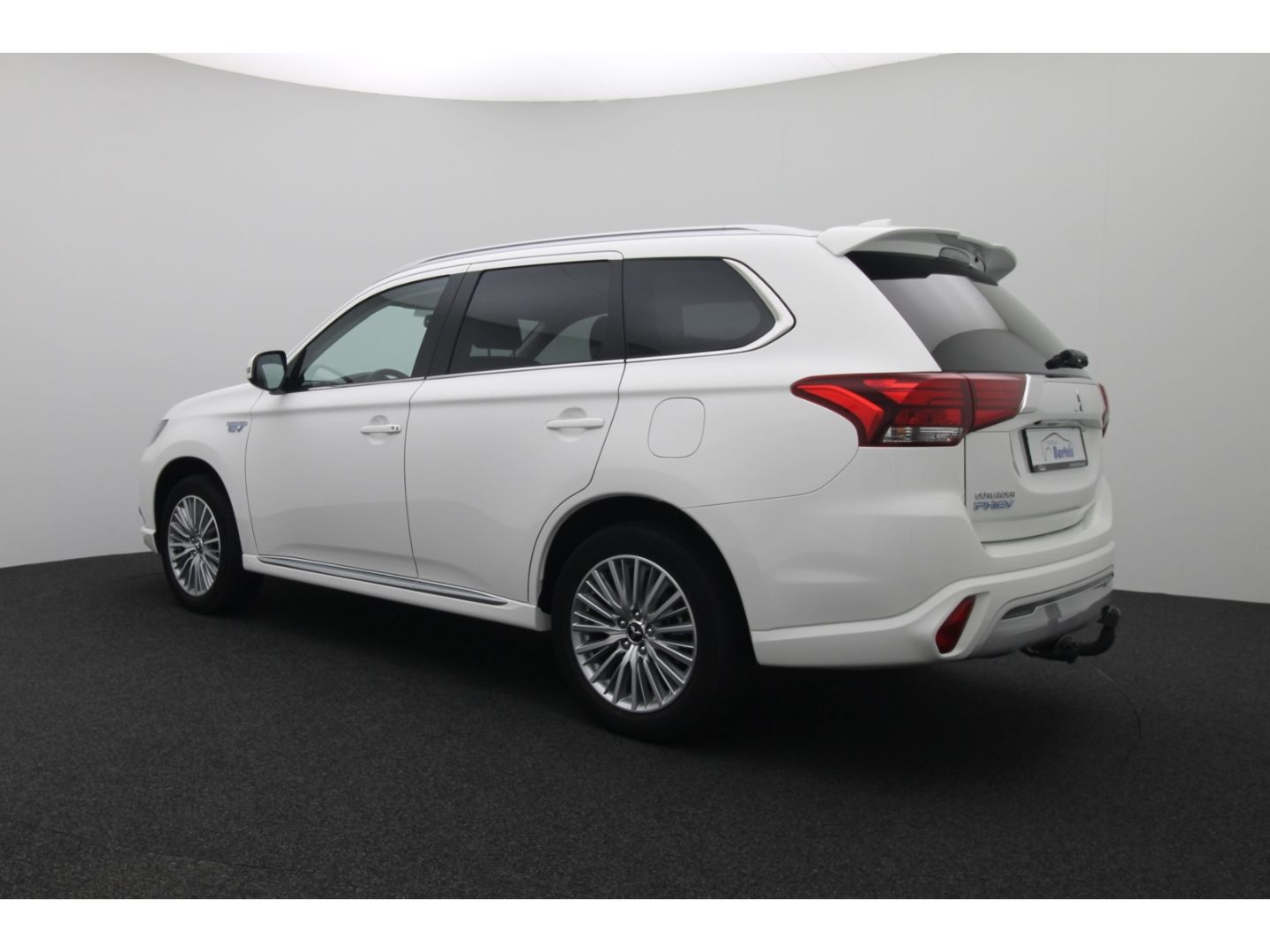 Fahrzeugabbildung Mitsubishi Plug-in Hybrid Outlander PHEV 2.4 Basis 4WD