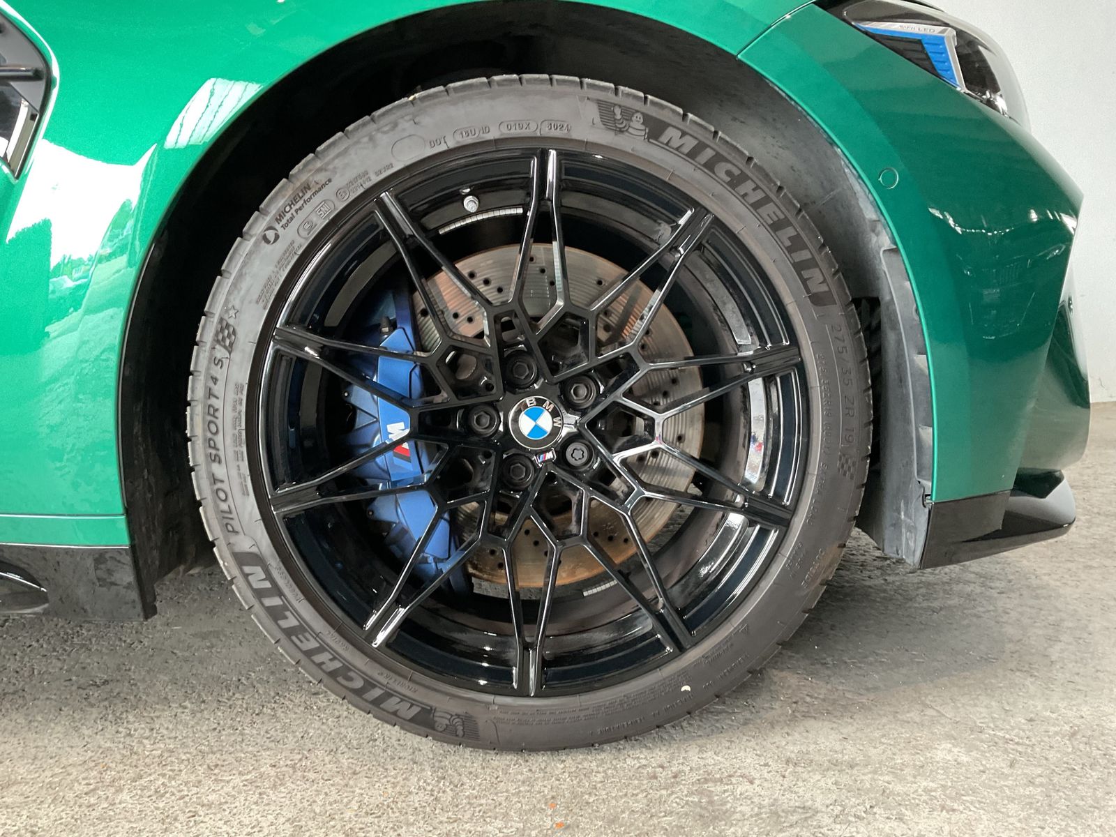 Fahrzeugabbildung BMW M3 Competition M Sportsitze | M Carbon Exterieur