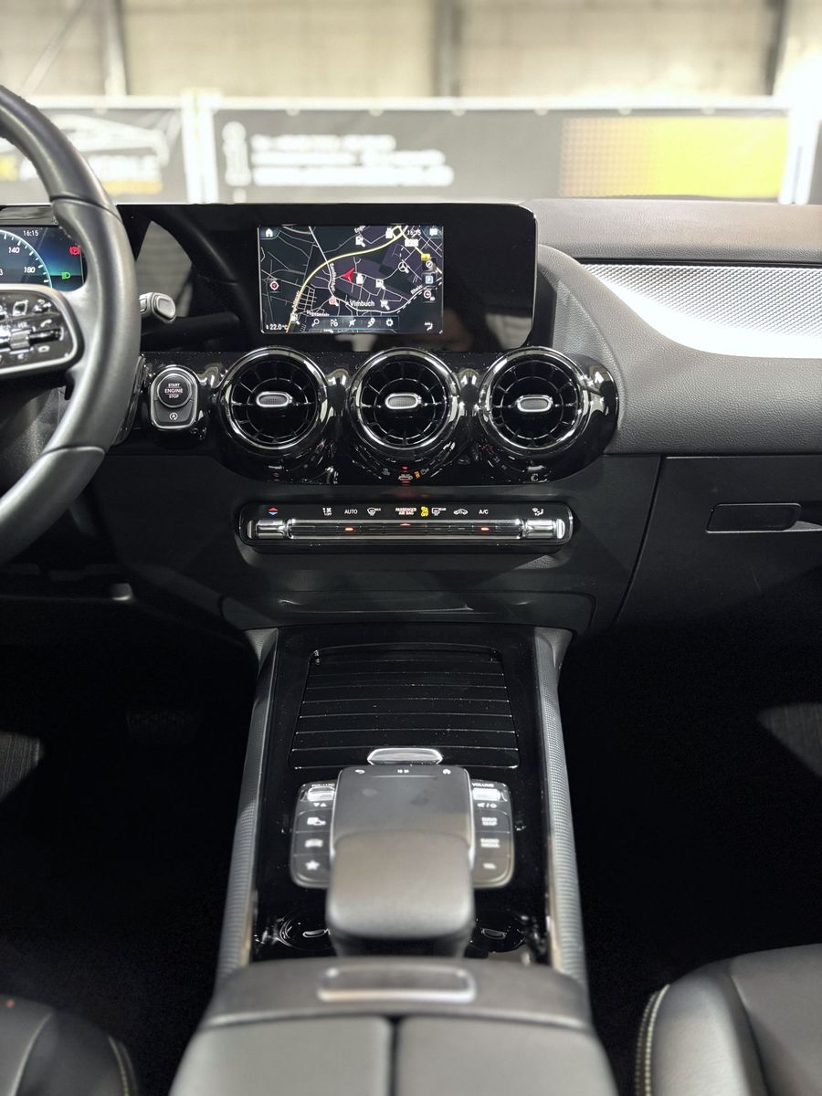 Fahrzeugabbildung Mercedes-Benz GLA 220 d#MBUX#LED#Kamera