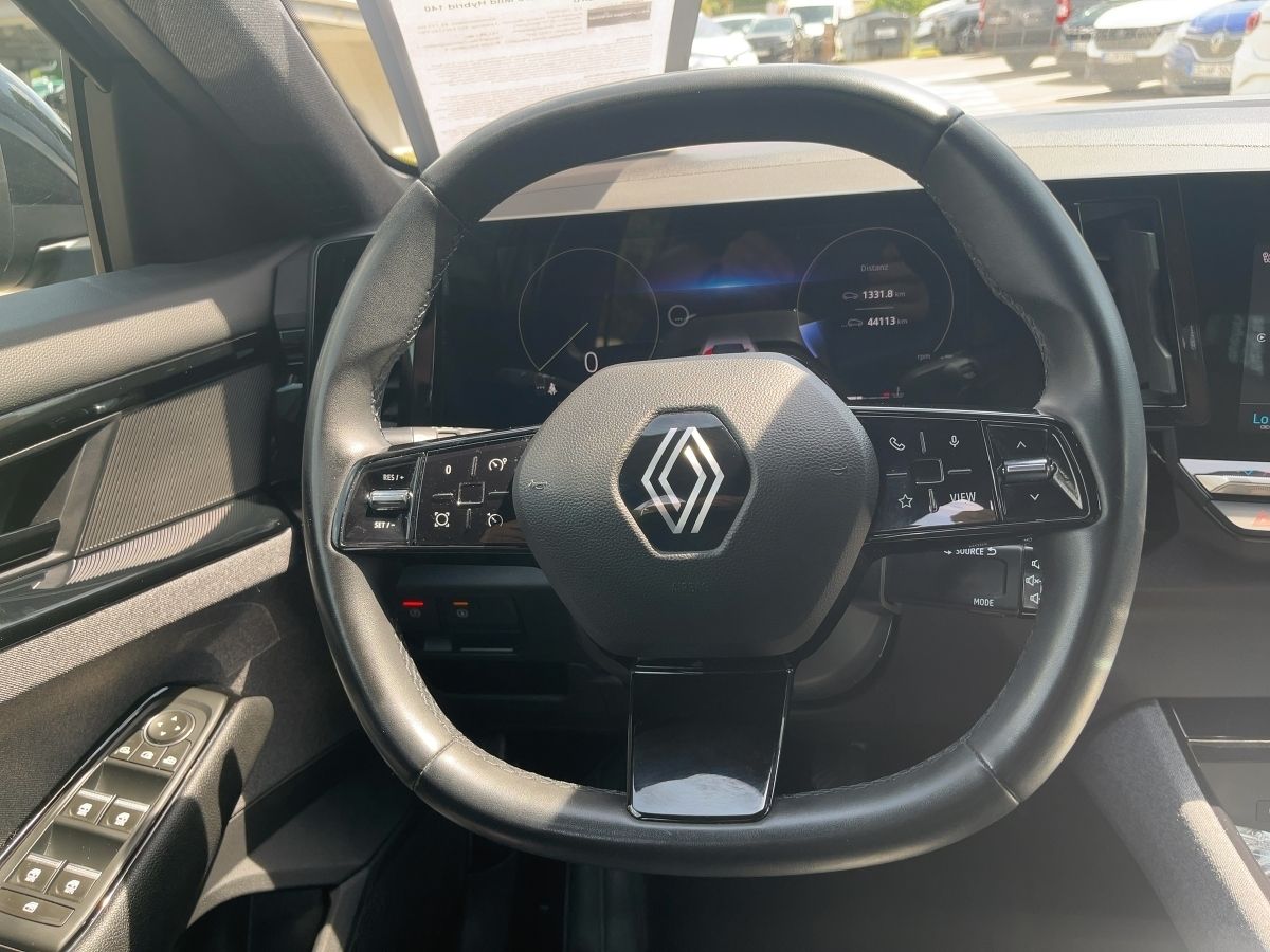 Fahrzeugabbildung Renault Austral Equilibre Mild Hybrid 140 ABS Fahrerairb