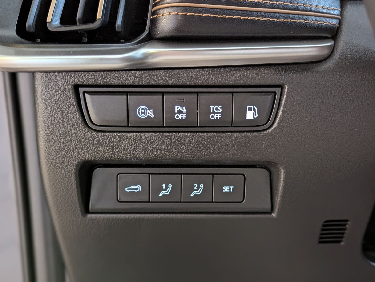 MAZDA CX-80 2.5SKYACTIV PHEV 327 HOMURA+ 7-Sitze Pano - Image 33