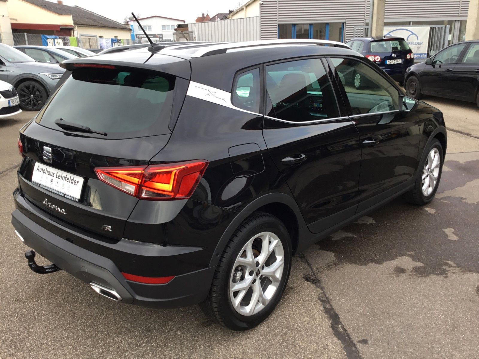 Fahrzeugabbildung SEAT Arona FR 1.5 TSI DSG+AHK+ACC+17"+Navi+Kamera