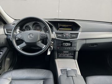Mercedes E 250 - 10