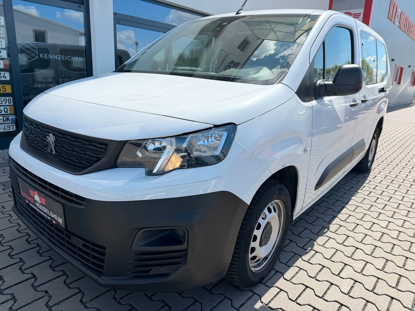 PEUGEOT Partner