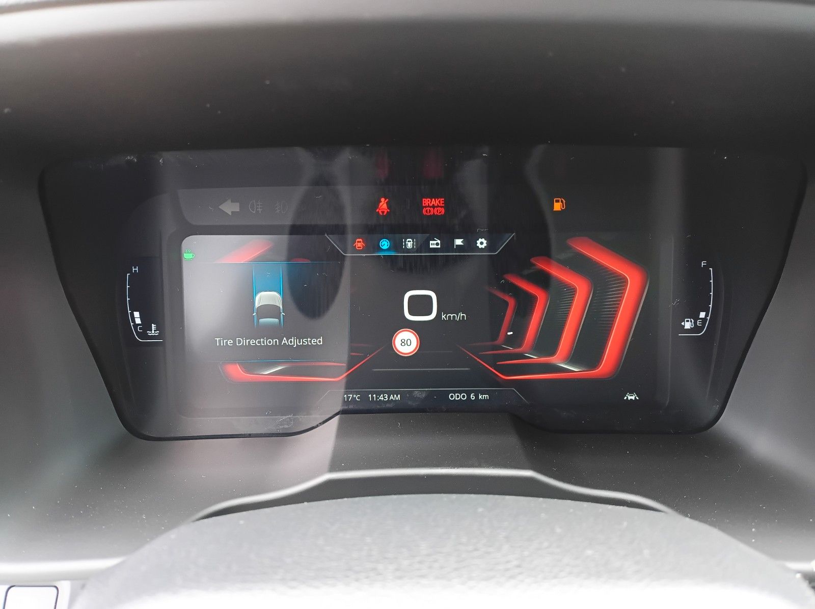 Fahrzeugabbildung KGM TIVOLI NOMAD+SH+KLIMAANLAGE+R.-KAMERA+10.25 ZOLL