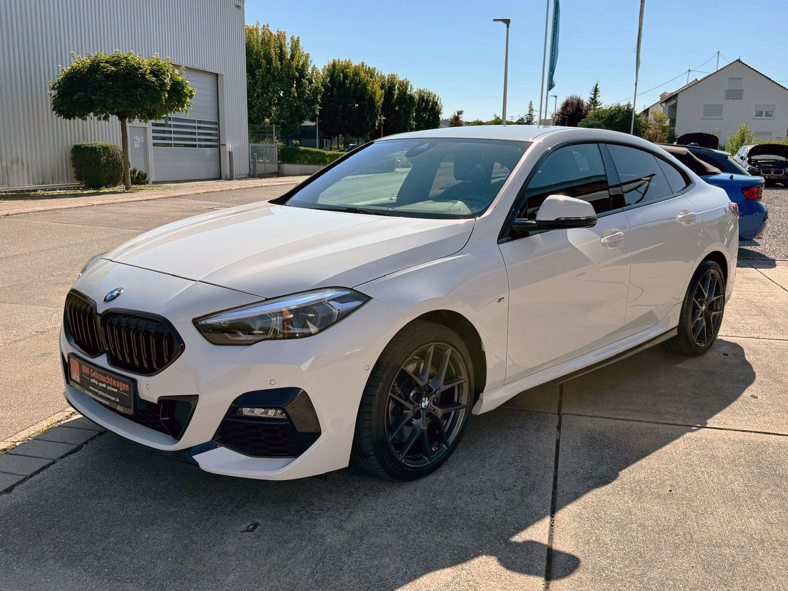 Fahrzeugabbildung BMW 220i Gran Coupé Steptr. M-Sport LED H&K KAM SHZ