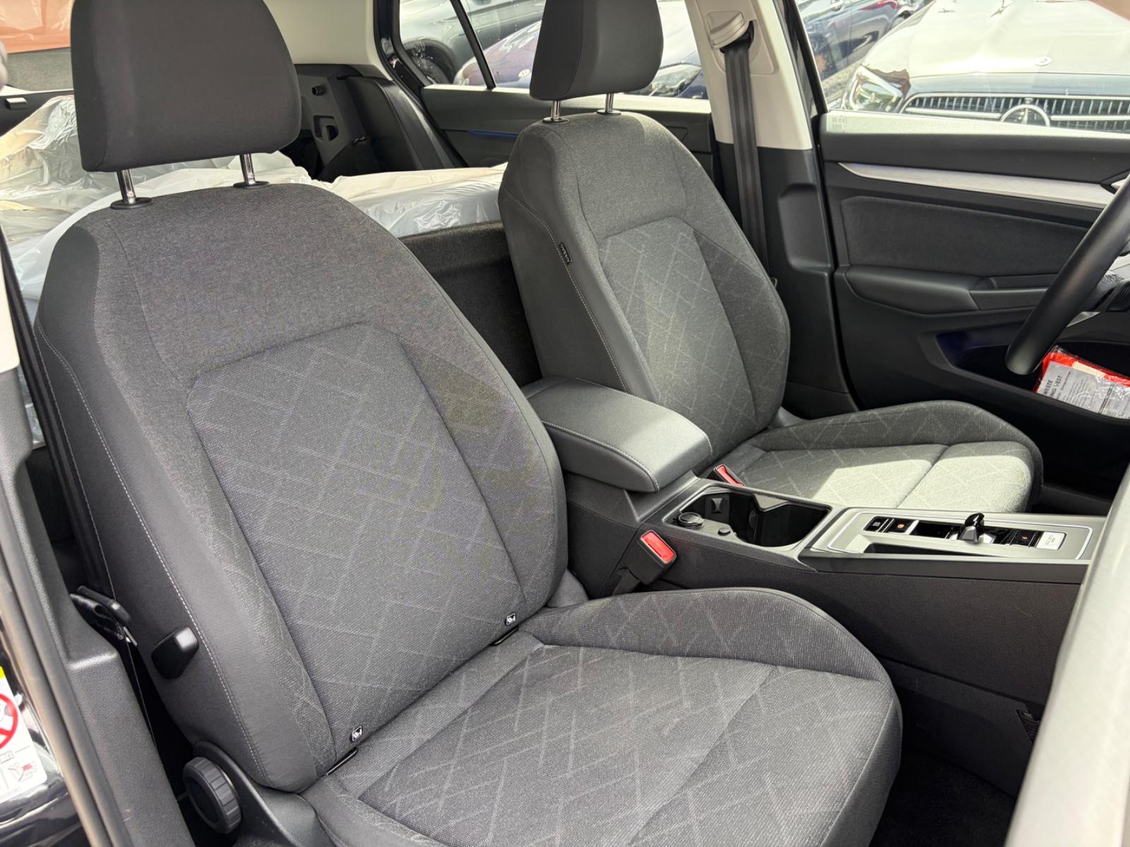 Volkswagen Golf VIII Lim. Life/ACC/KAMERA/ASISS/I HAND, миниатюра 9