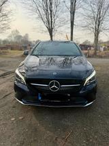 Mercedes-Benz Mercedes Benz CLA 220. 2018 (Blau Metallic) - Mercedes-Benz CLA 220 in Hamburg