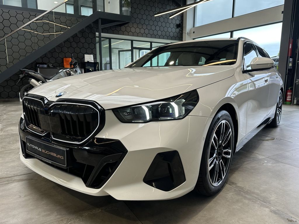 Image of BMW 540