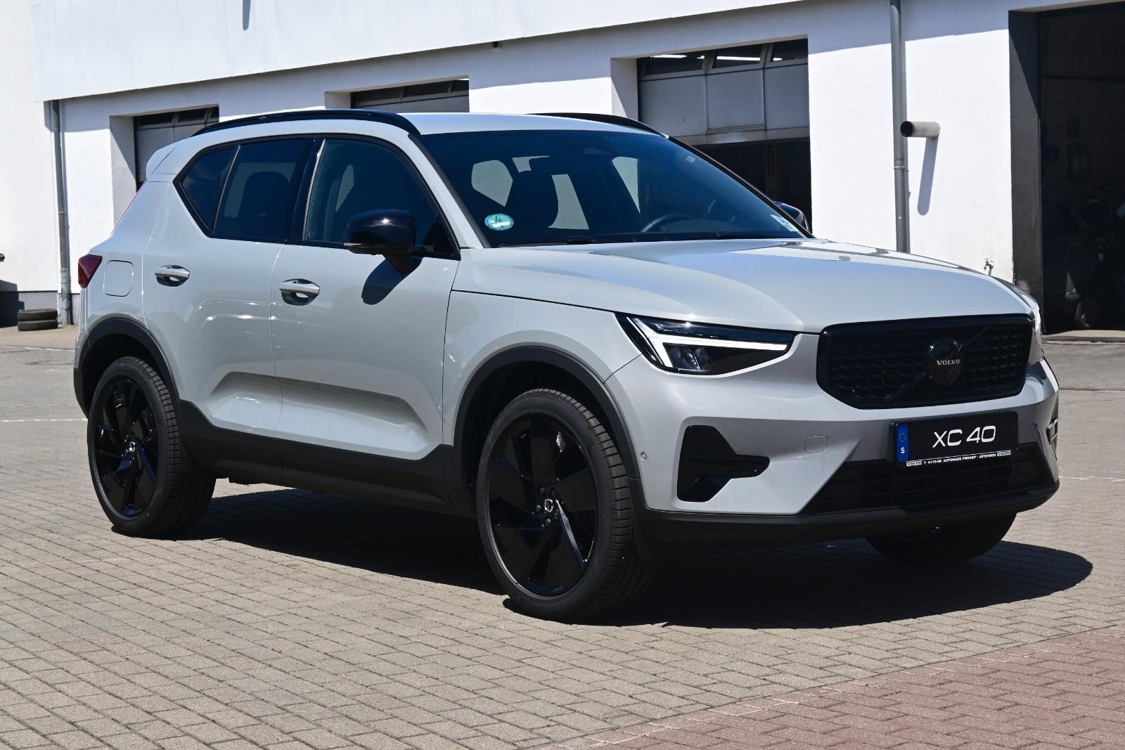 Volvo XC40 B3 DKG Plus Black Edition*STDHZG*360°*ACC*
