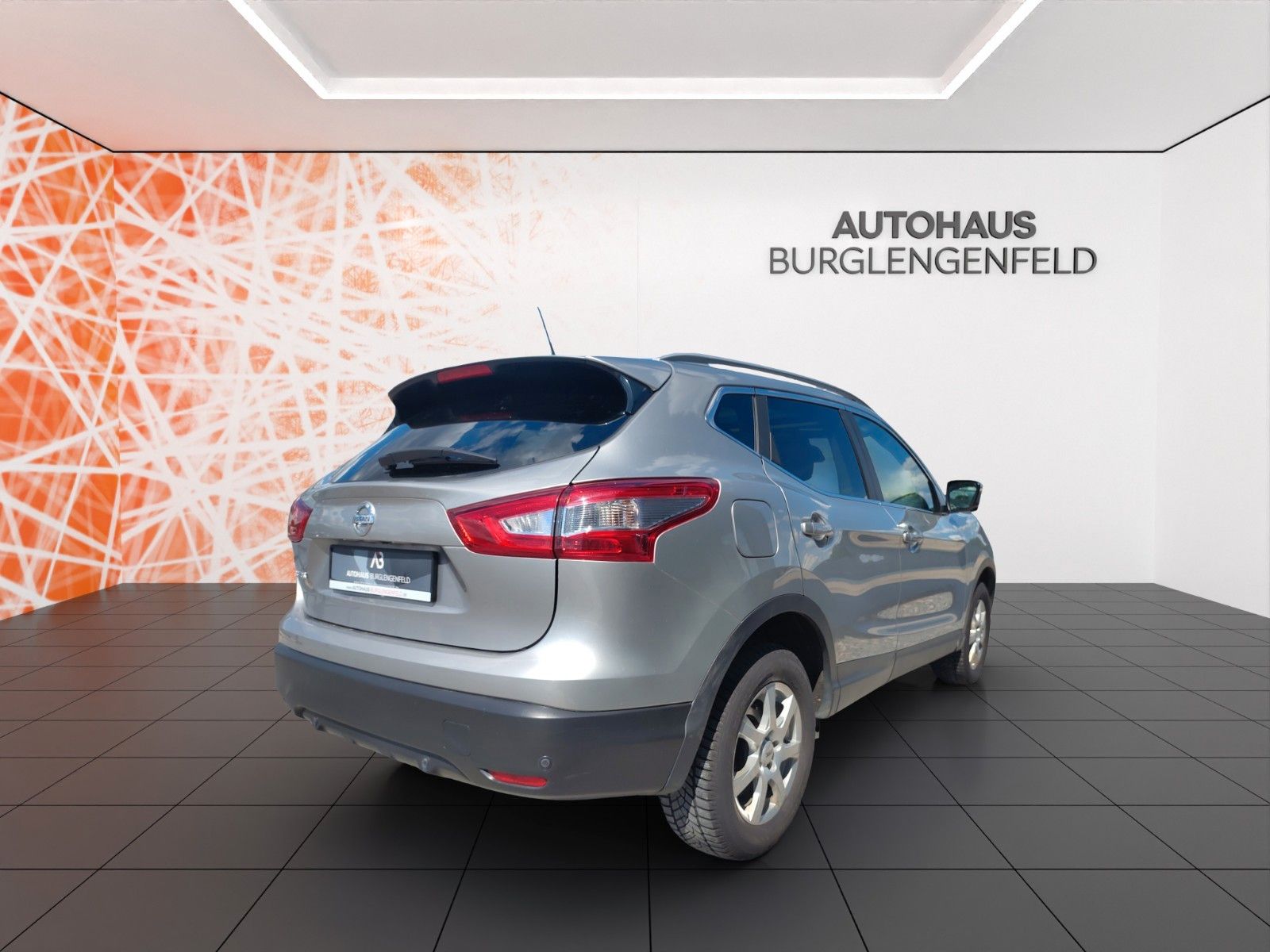 Fahrzeugabbildung Nissan Qashqai 4x4 ! Panoramadach ! Navi ! 360° Kamera