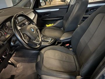 BMW 218 - 9