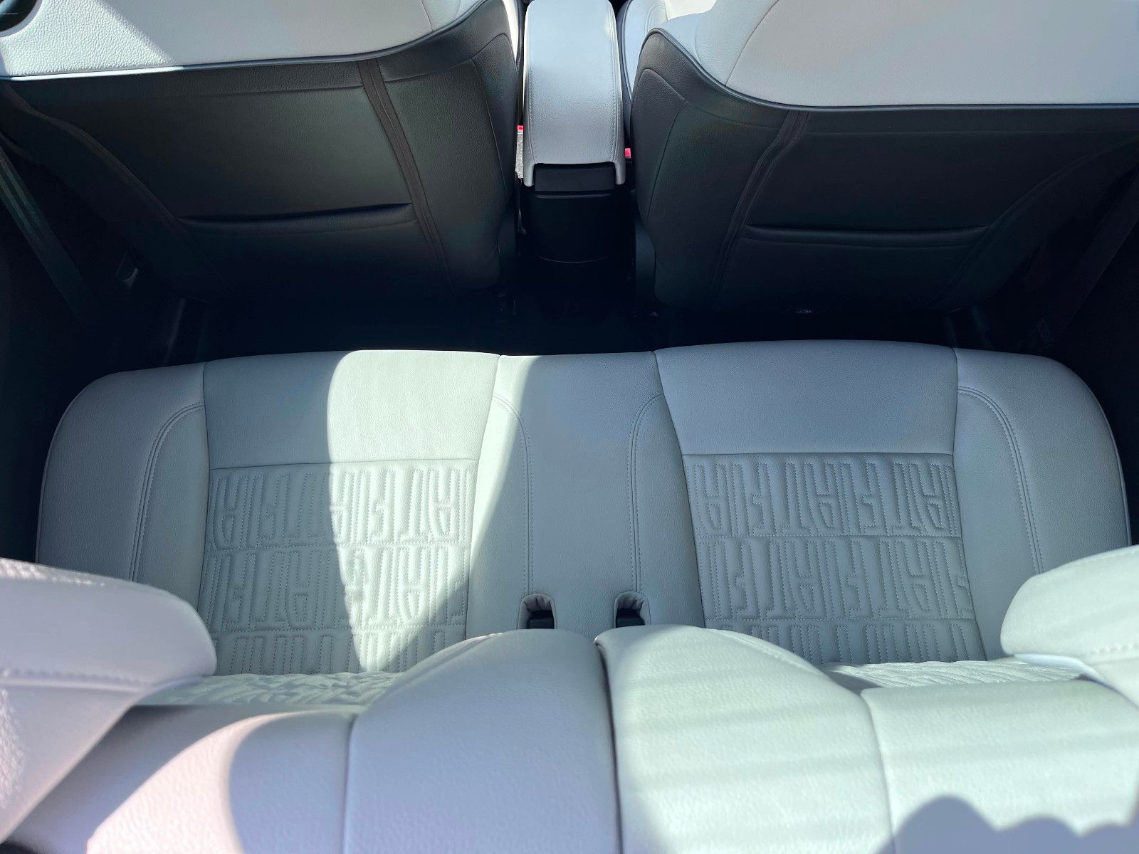 Fahrzeugabbildung Fiat 500E La Prima