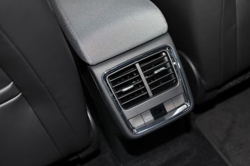 Skoda ENYAQ iV 60 Loft MATRIX WÄRMEPUMPE NAVI