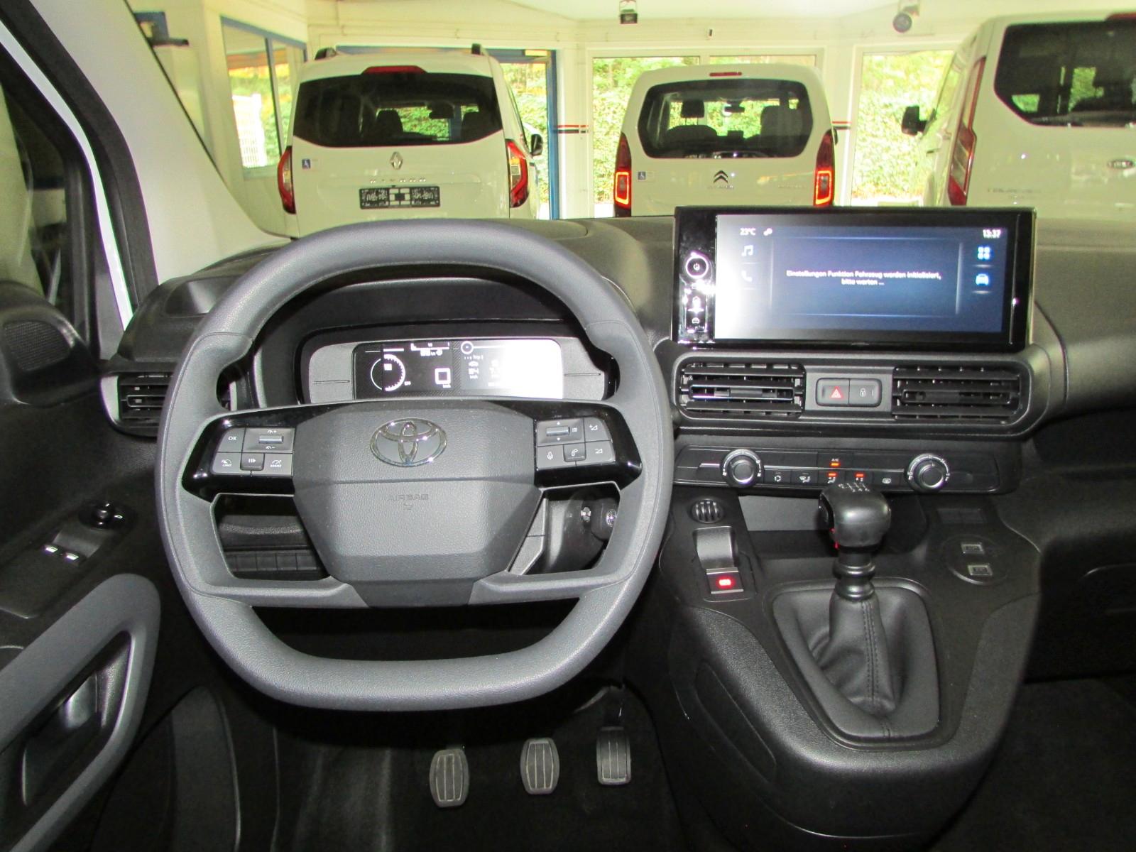 Toyota Proace City Verso L1 Rampe-Behindertengerecht