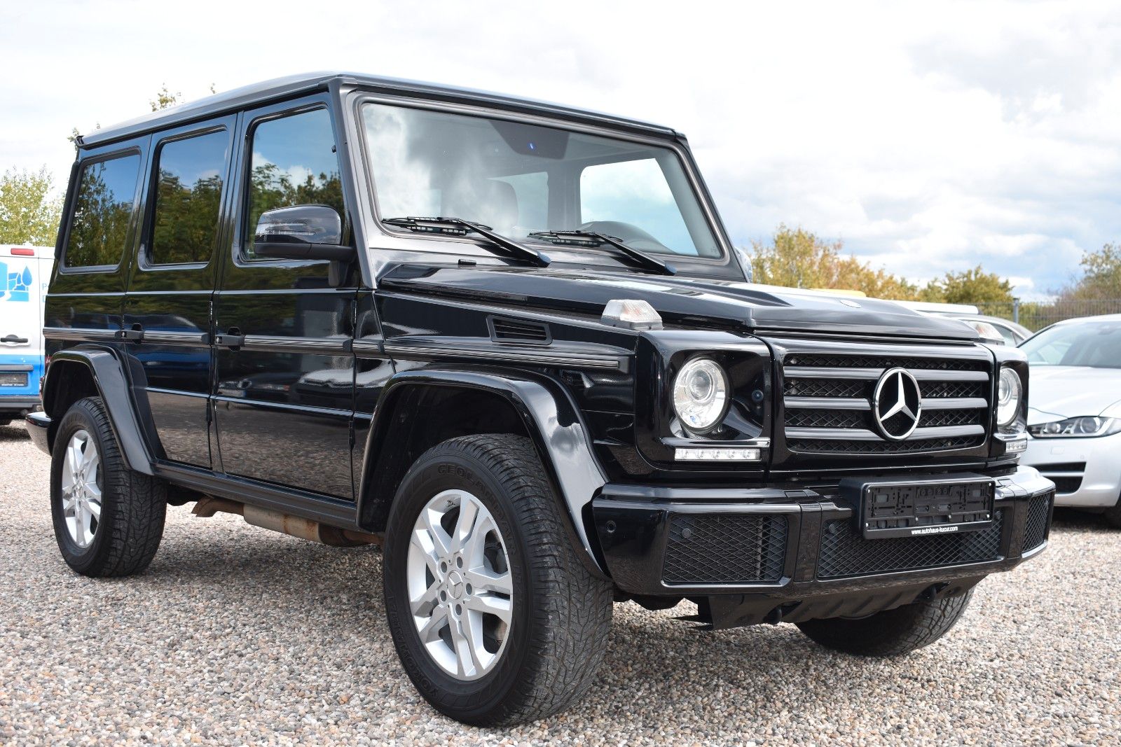 Fahrzeugabbildung Mercedes-Benz G 500 V8 1.HAND/AHK/SD/LEDER/KAMERA/TOTWINKEL