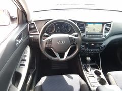 Fahrzeugabbildung Hyundai Tucson 1.6 T-GDi AWD Navi Kamera WKR AHK