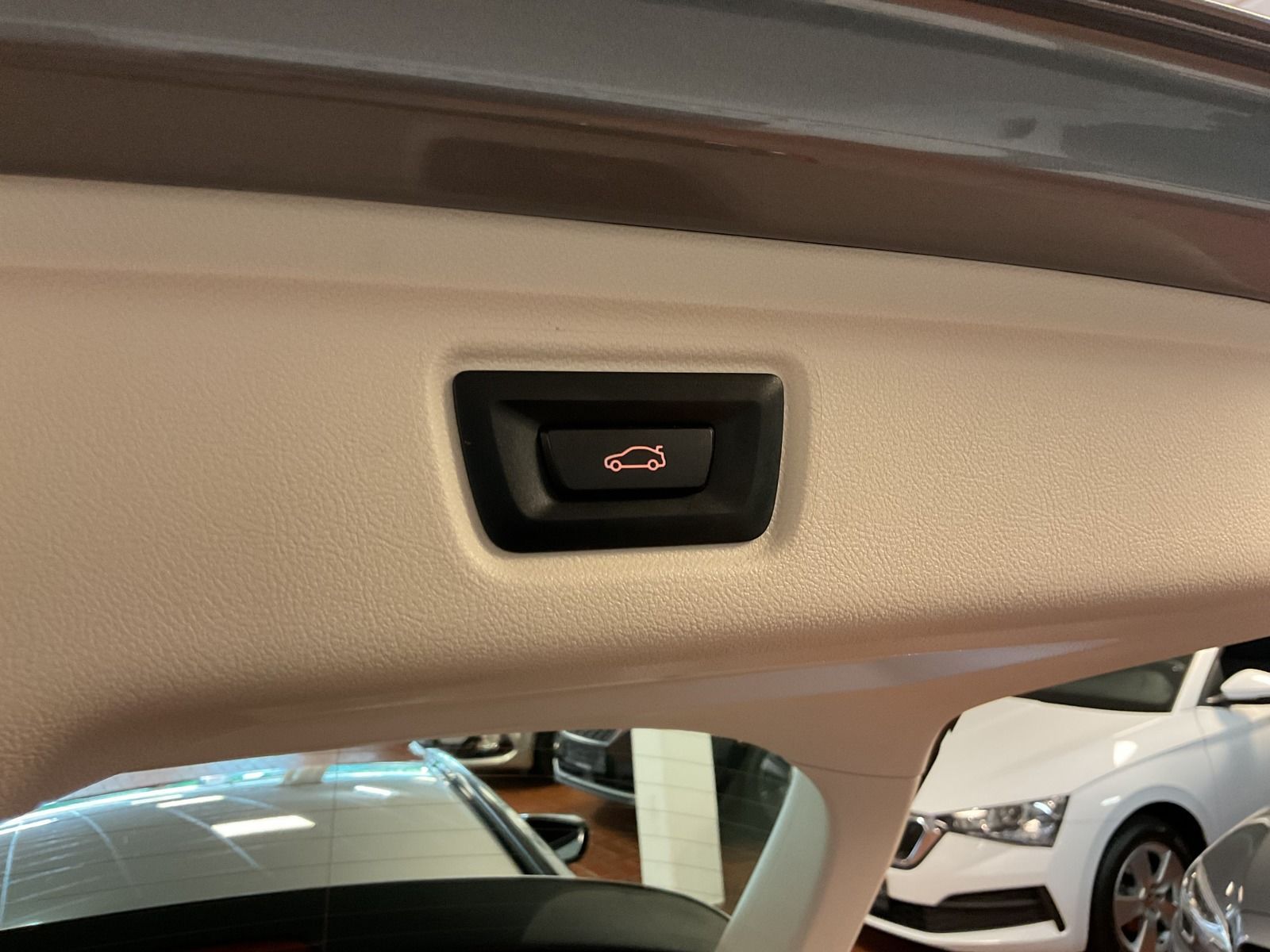 BMW 320 d xDrive Touring LED,Live Cockpit,Allrad foto 10