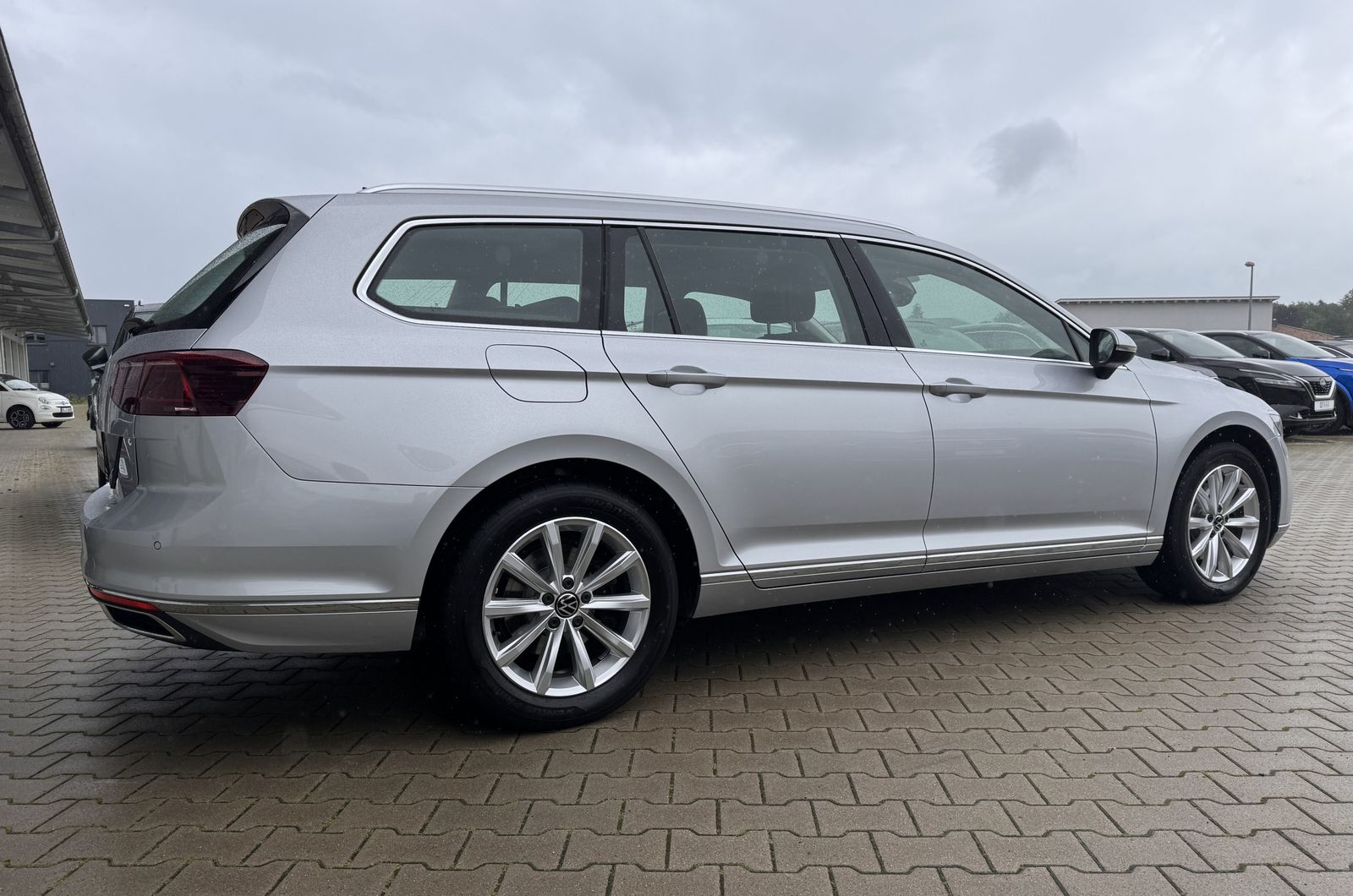 Fahrzeugabbildung Volkswagen Passat Variant 2.0 TDI*Elegance*AHK*LED*CAM*ACC*