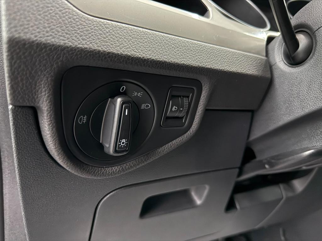 Volkswagen Touran 1.6 TDI DSG, Foto 19 von 50